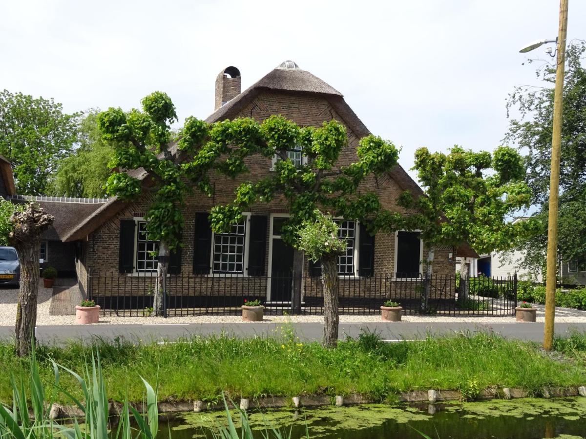 Bed and Breakfast De Kopstoof Lekkerkerk Екстер'єр фото